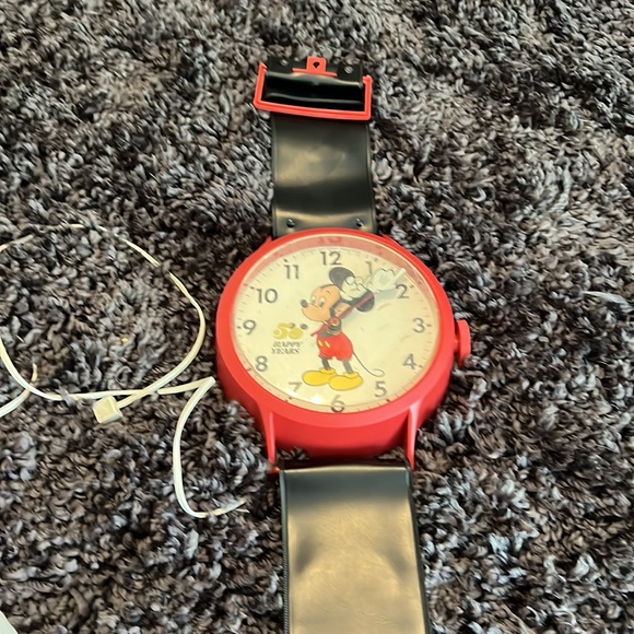 Wall Decor Mickey Mouse Watch Wall Clock Vintage Disneys 5 Happy